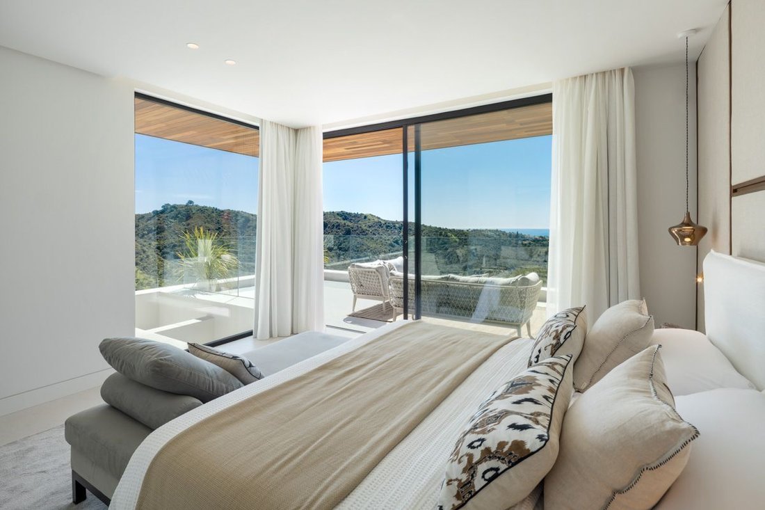 Villa in La Quinta, Benahavis, Andalusia 3 - 16085138