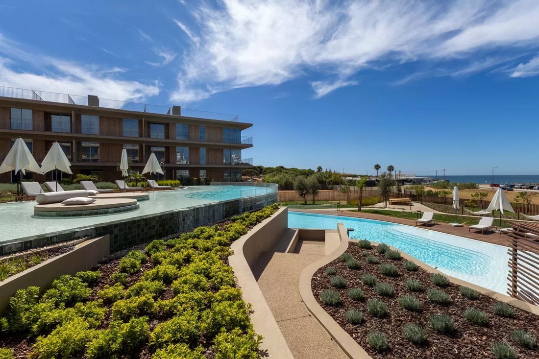 Apartment in Quarteira, Algarve, Portugal 1 - 16084197