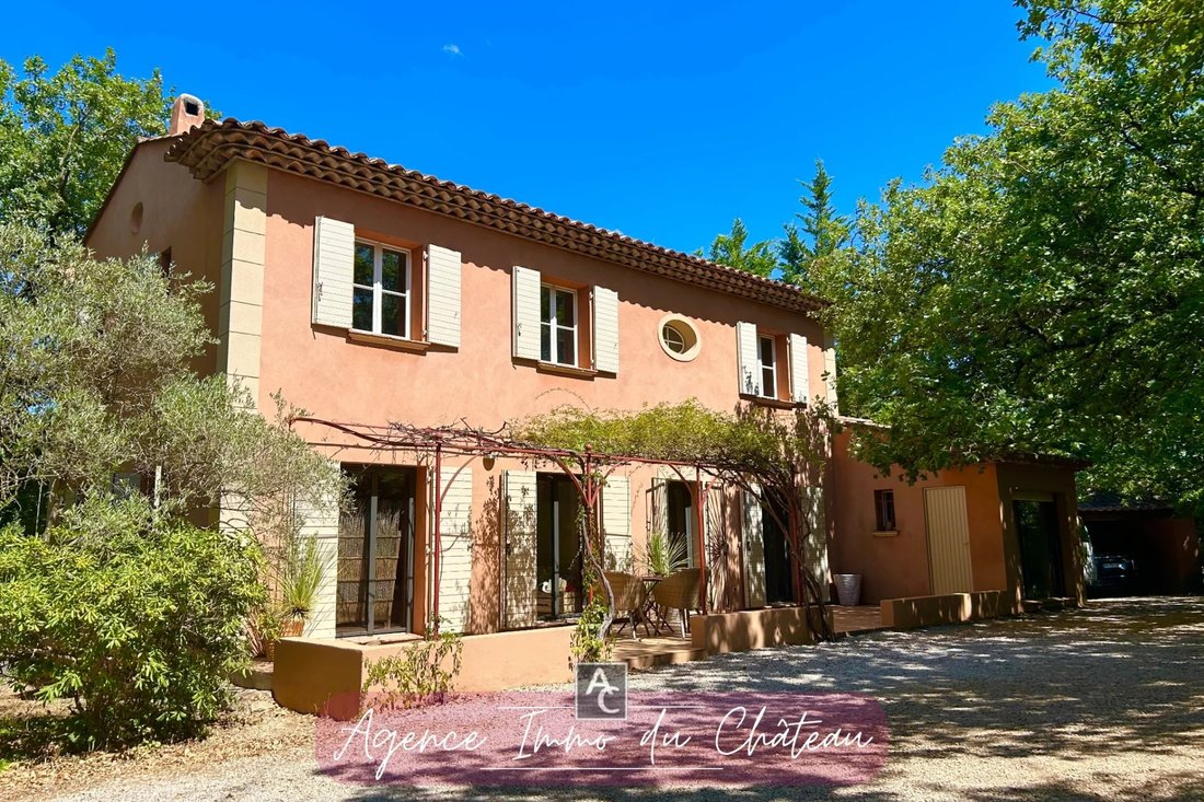 Estate in Garéoult, Provence-Alpes-Côte d'Azur, France 2 - 16079471