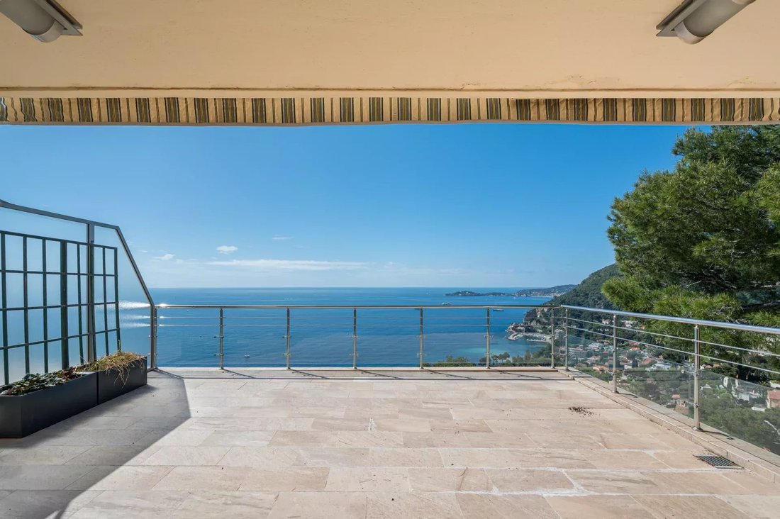 Villa in Èze, Provence-Alpes-Côte d'Azur, France 3 - 16083761