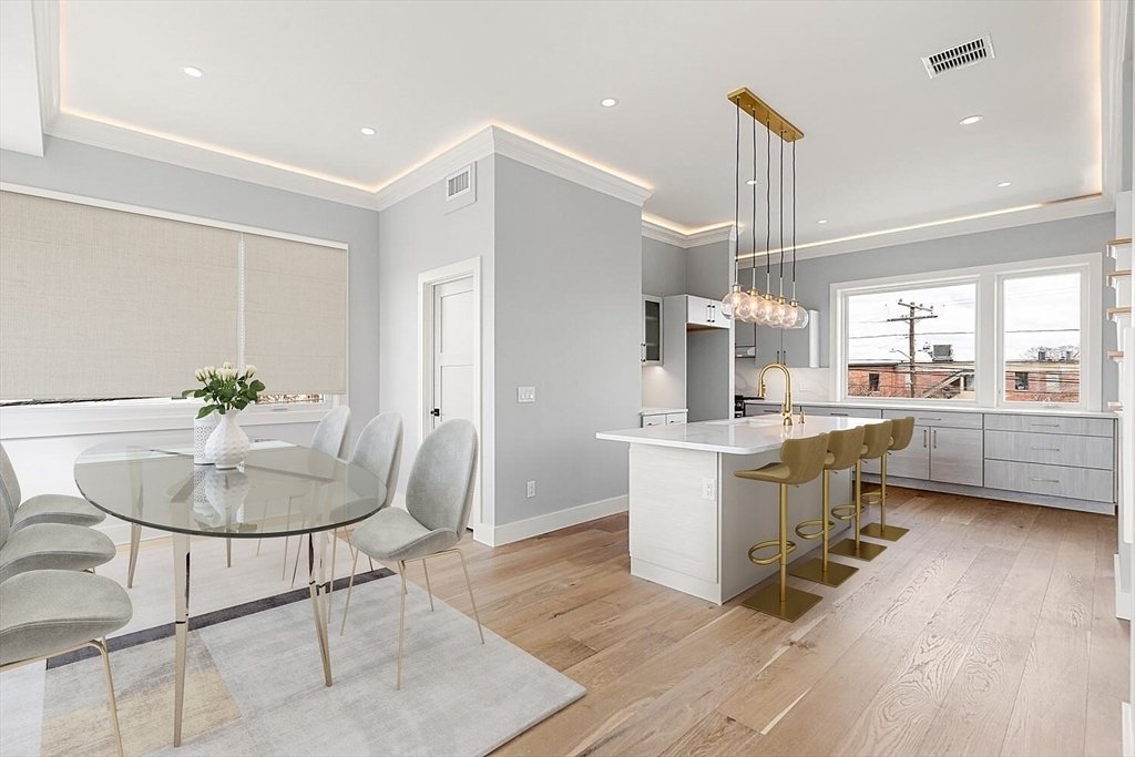 House in Waltham, Massachusetts, United States 3 - 16008165