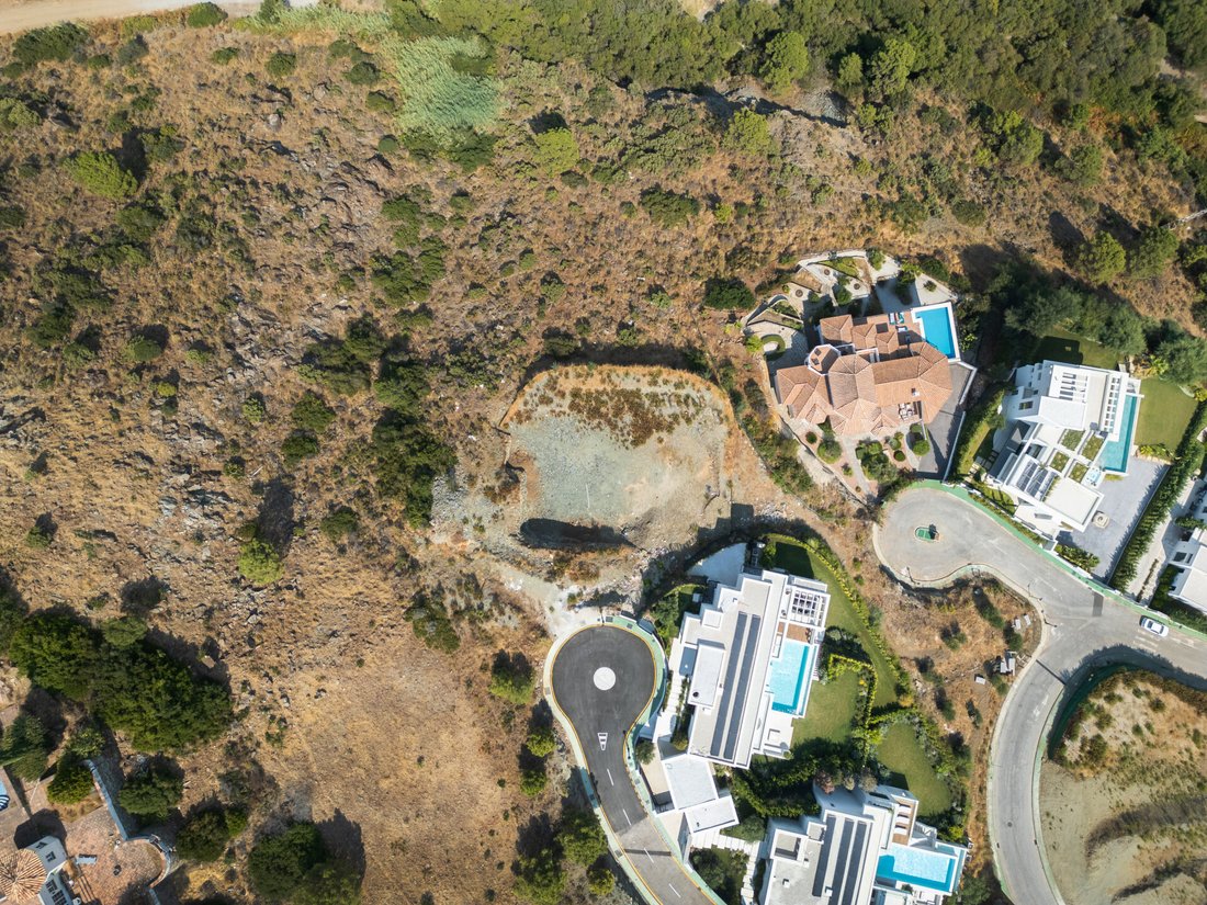 Land in La Quinta, Benahavis, Andalusia 3 - 16084814