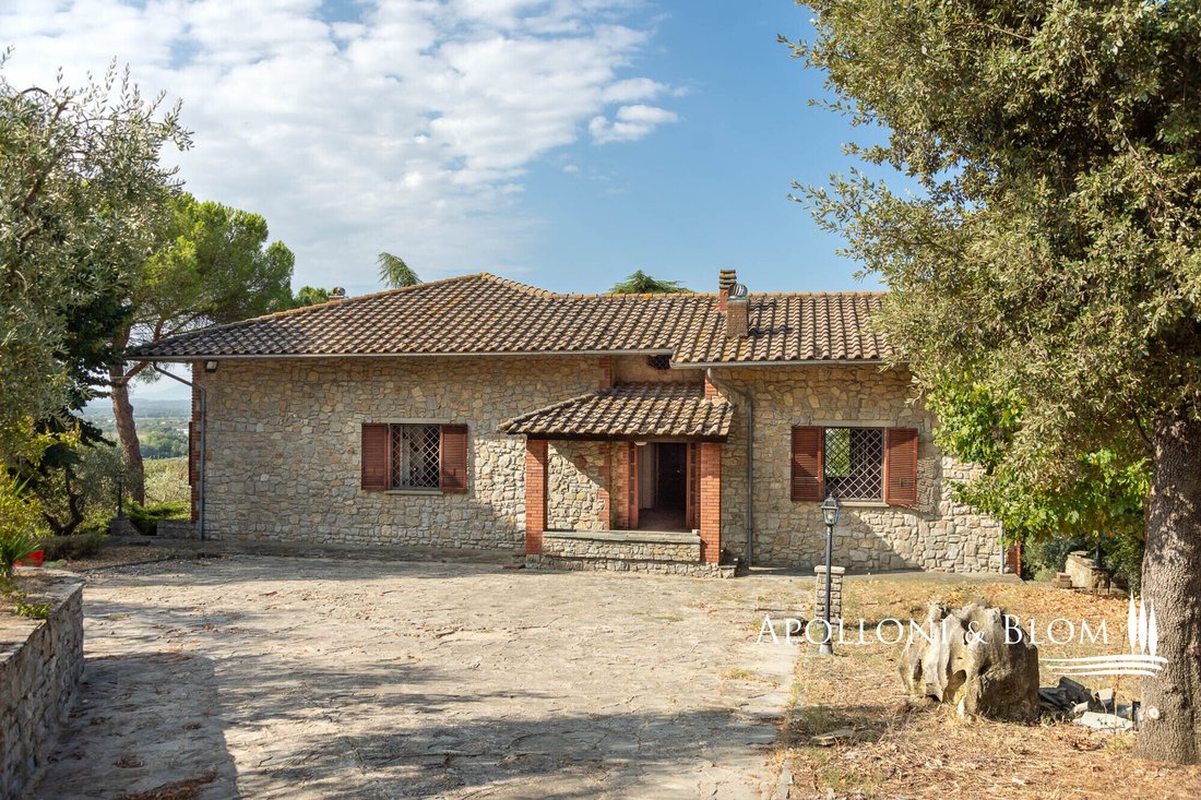 Villa in Center, Cortona, Tuscany 3 - 14688219