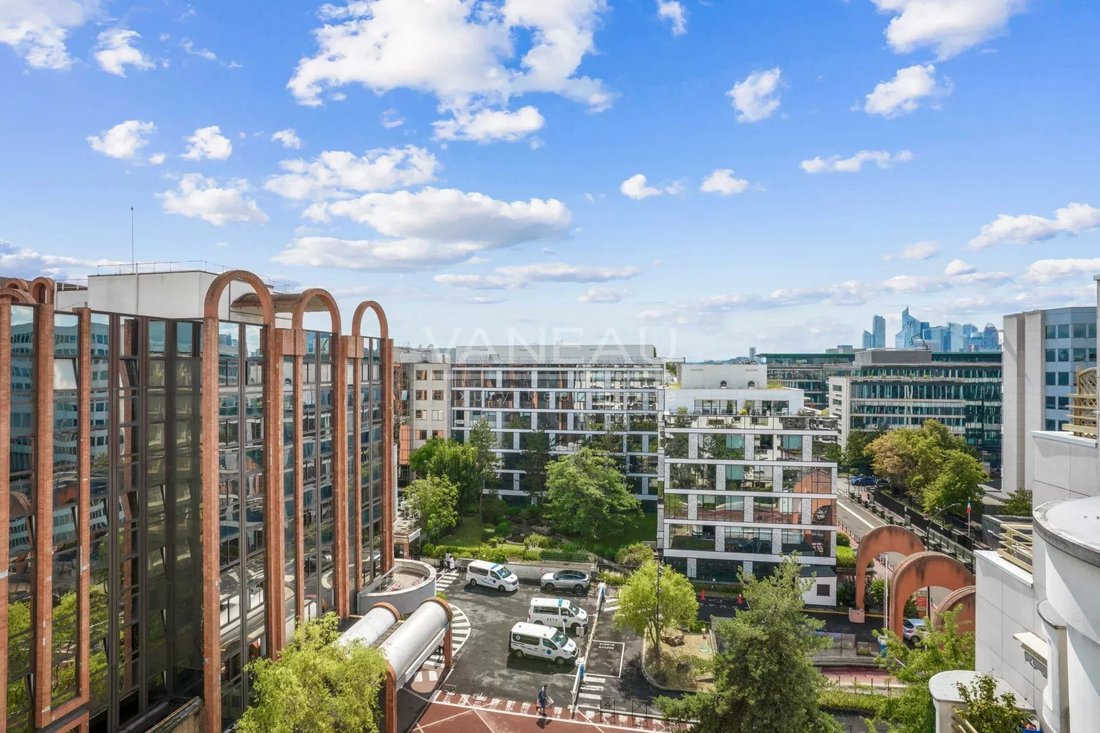Apartment in Villiers-Cerdan, Levallois-Perret, France 5 - 16090598