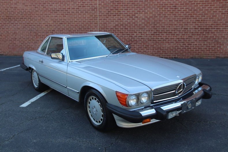 Cabriolet in Glendale, United States 1 - 16090623