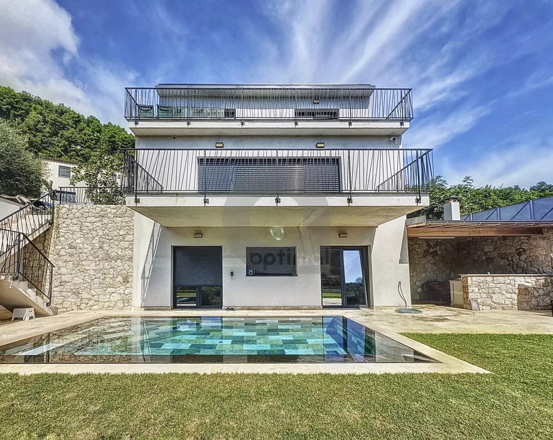 Villa in Sainte-Agnes, Provence-Alpes-Côte d'Azur, France 2 - 14723101