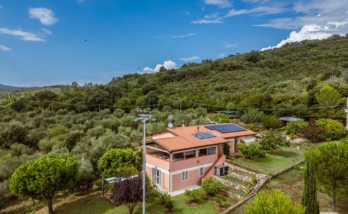 Farm Ranch in Castle of Castiglione, Castiglione della Pescaia, Tuscany 1