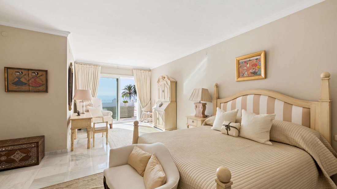 Villa in Marbella, Andalusia, Spain 4 - 16090880