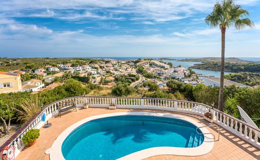 Haus in Es Mercadal, Balearische Inseln, Spanien 1
