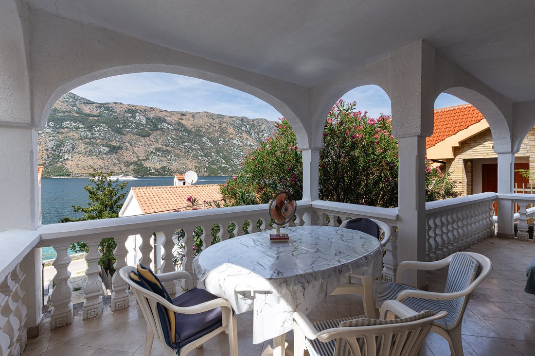 House in Donji Stoliv, Kotor Municipality, Montenegro 2 - 16090910