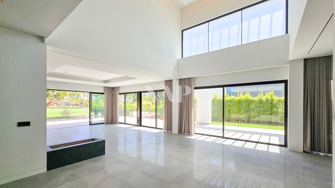 Villa in Vilamoura, Quarteira, Algarve 2 - 12141852