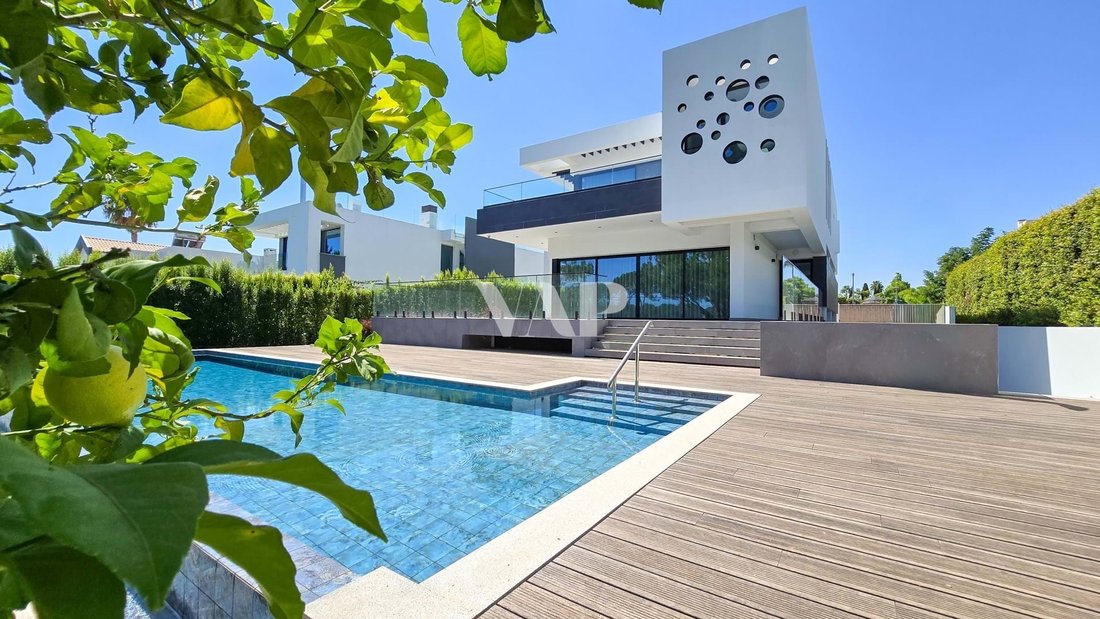 Villa in Vilamoura, Quarteira, Algarve 1 - 12141852