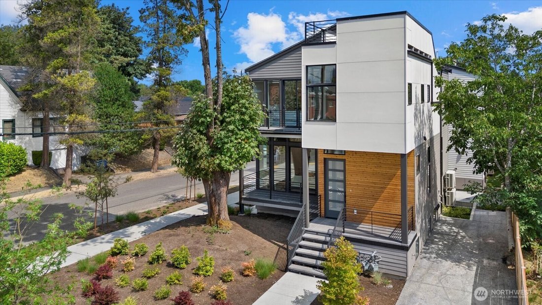 House in Seattle, Washington, United States 1 - 16090966