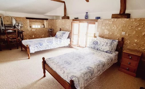 Castle for Sale in Brantôme en Périgord, Nouvelle-Aquitaine, France