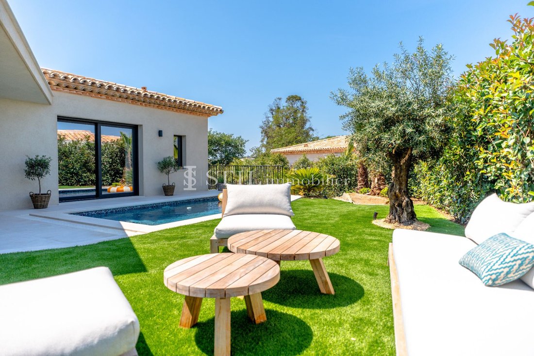 Villa en Sainte-Maxime, Provenza-Alpes-Costa Azul, Francia 2 - 16091707