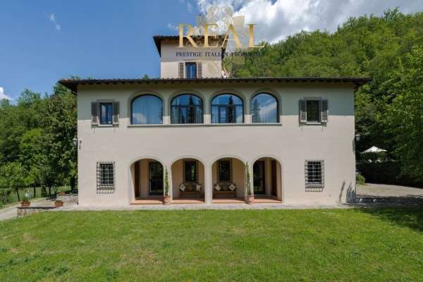 Villa in Rignano sull'Arno, Tuscany, Italy 1 - 16092321