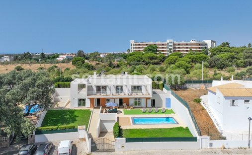 Casa a Olhos de Agua, Algarve, Portogallo 1