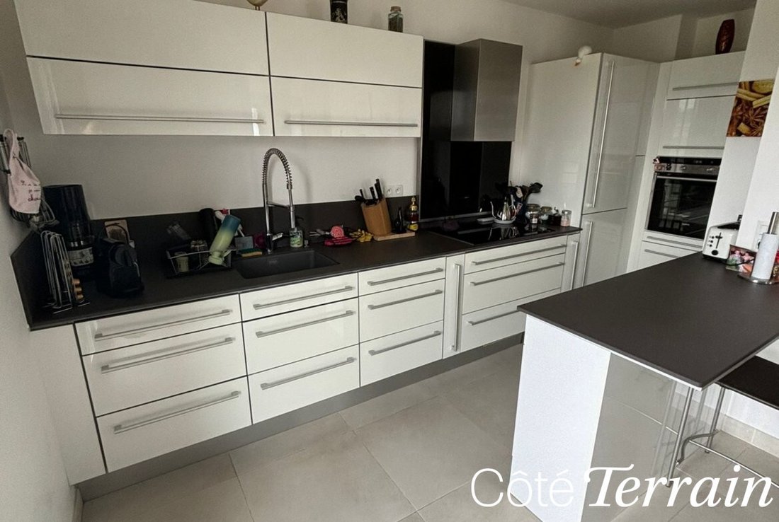 Apartment in Epernon, Centre-Val de Loire, France 3 - 16091481