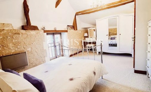 Castle for Sale in Brantôme en Périgord, Nouvelle-Aquitaine, France