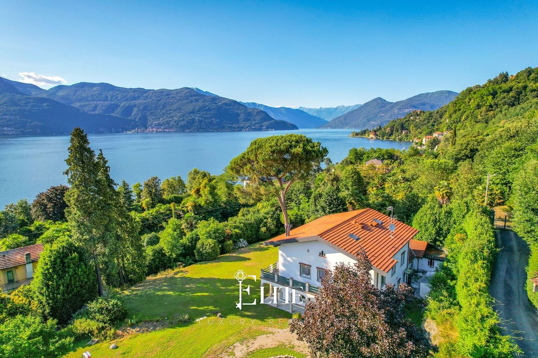 Villa in Bedero, Lombardy, Italy 1 - 16091143
