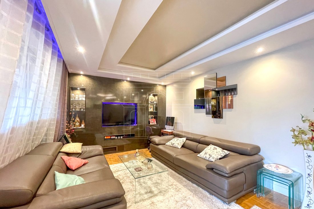 Apartment in Hôtel de Ville, Courbevoie, France 1 - 16091322