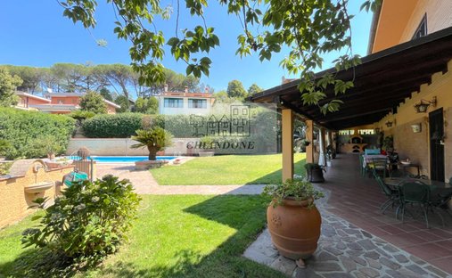 Villa in Rignano Flaminio, Lazio, Italy 1