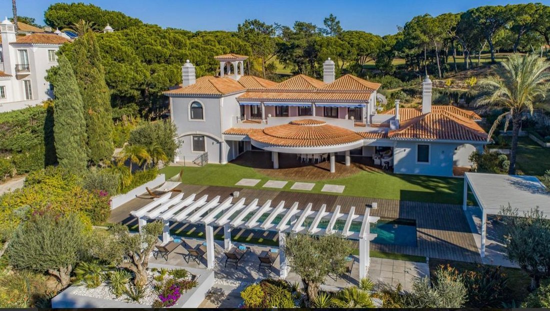 Villa in Quinta do Lago, Almancil, Portugal 1 - 16091179