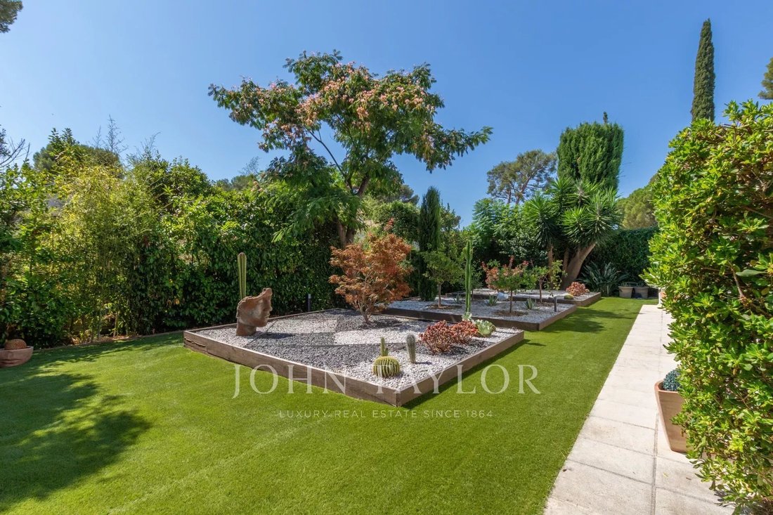 Villa in Antibes, Provence-Alpes-Côte d'Azur, France 3 - 16093184