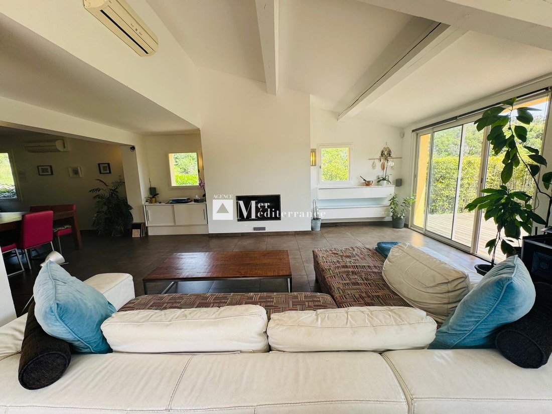 House in Grimaud, Provence-Alpes-Côte d'Azur, France 4 - 16092287