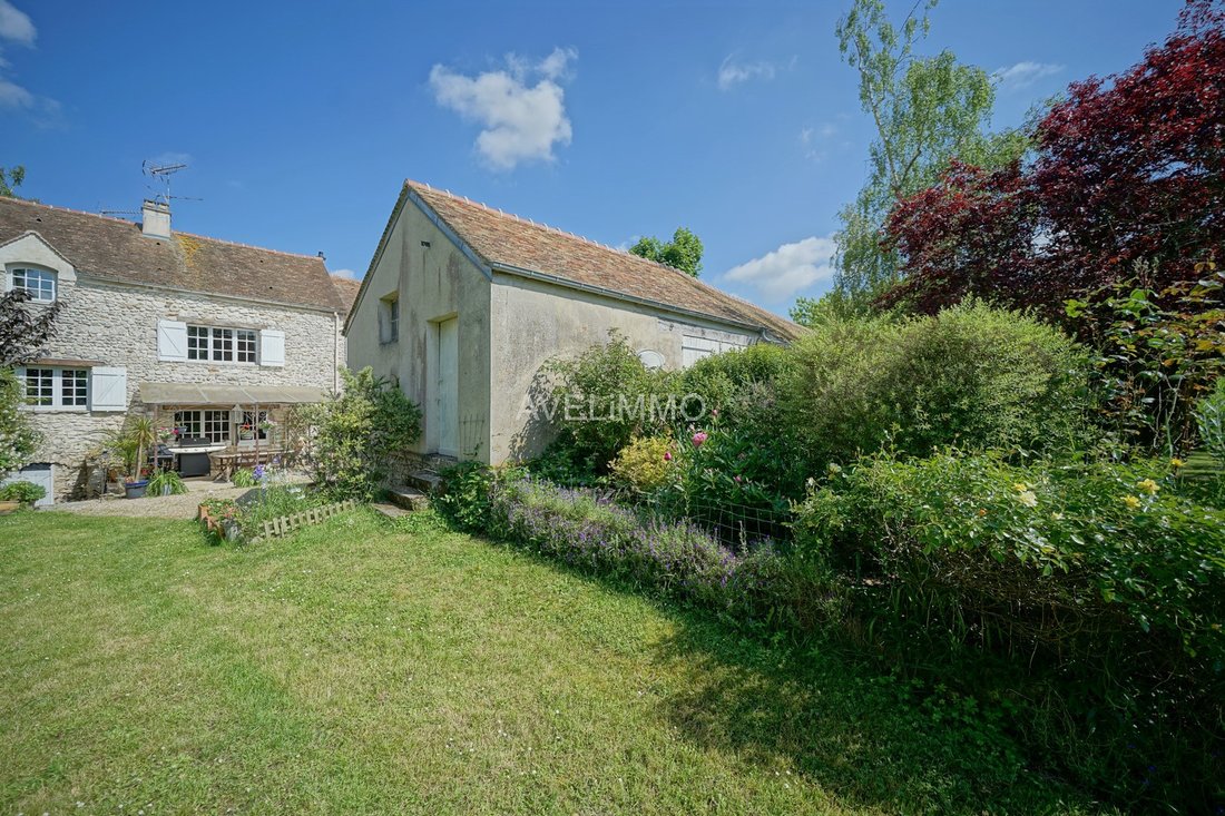 House in Septeuil, Ile-de-France, France 2 - 16091325