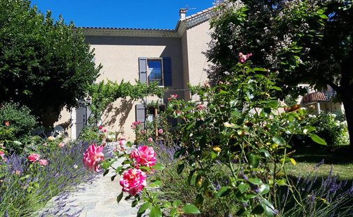 Castle for Sale in Sisteron, Provence-Alpes-Côte d'Azur, France