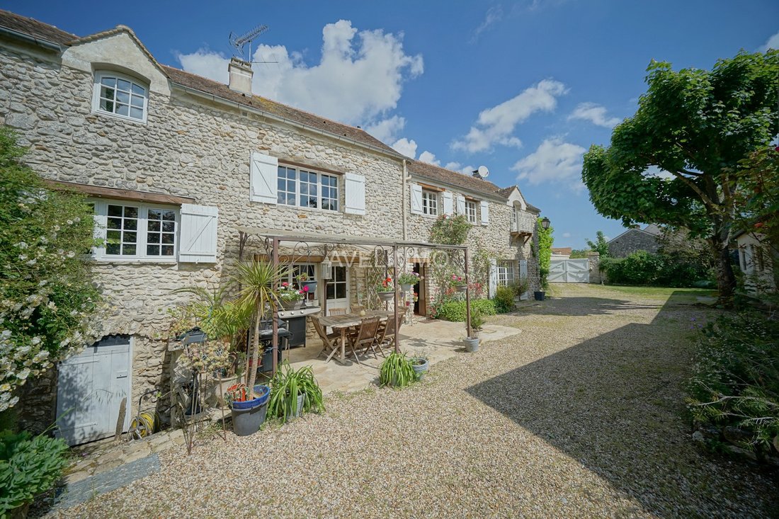 House in Septeuil, Ile-de-France, France 1 - 16091325