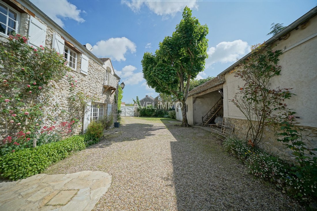 House in Septeuil, Ile-de-France, France 3 - 16091325