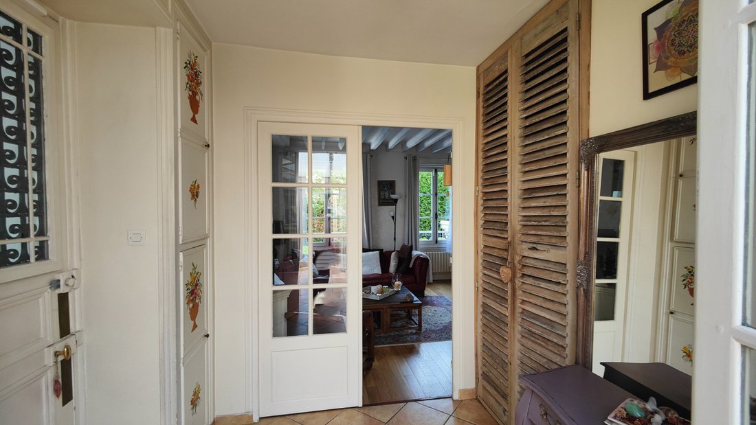 House in Montfort-l'Amaury, Ile-de-France, France 4 - 16091456