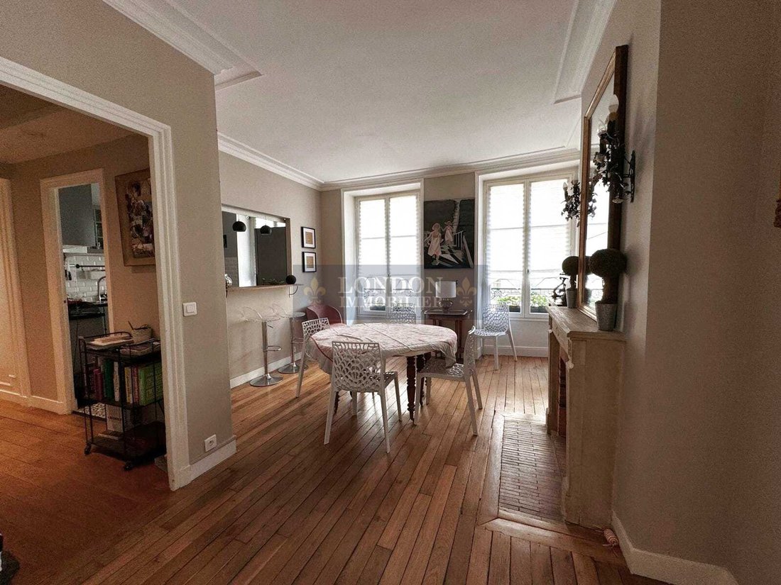 Apartment in Domaine National du Château, Versailles, France 5 - 16091400