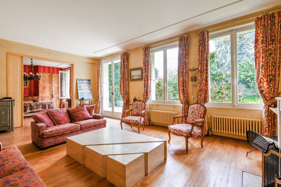 House in Forêt de Fausses Reposes, Ville-d'Avray, France 4 - 16091589
