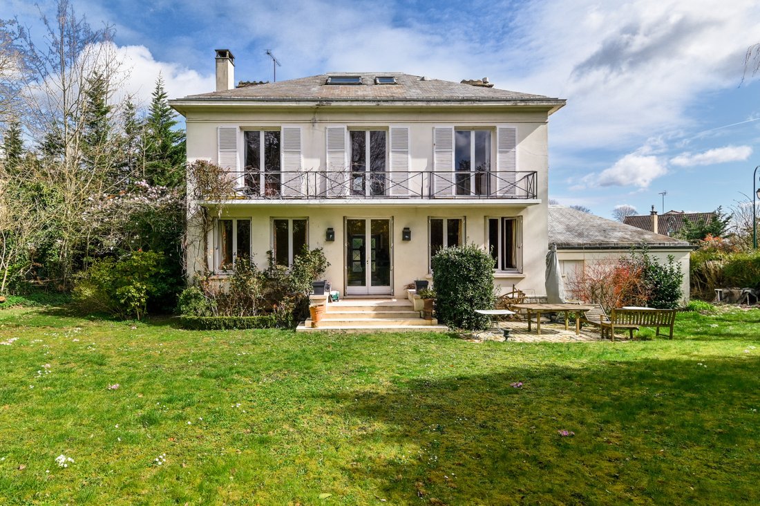House in Forêt de Fausses Reposes, Ville-d'Avray, France 1 - 16091589