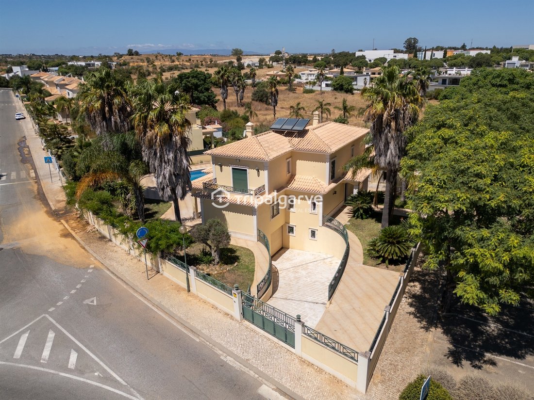 House in Olhos de Agua, Algarve, Portugal 5 - 16092113