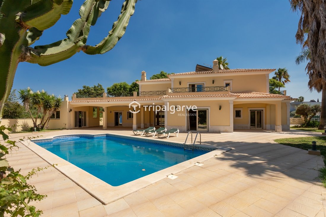 House in Olhos de Agua, Algarve, Portugal 1 - 16092113