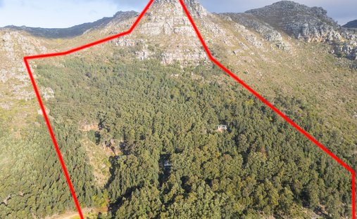 Land in Cape Town, Western Cape, South Africa 1