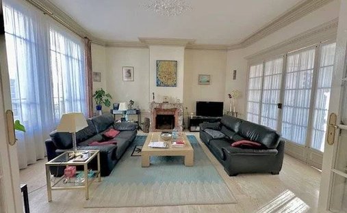 Castle for Sale in Oigny-en-Valois, Hauts-de-France, France