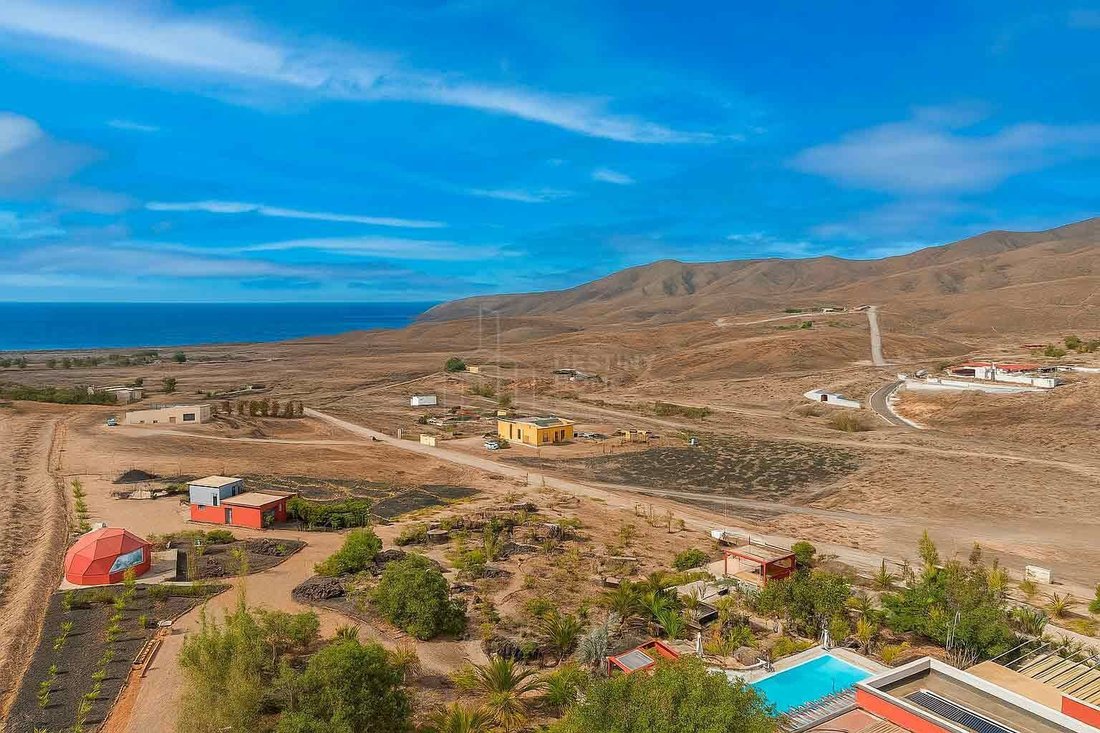 Villa in Tuineje, Canary Islands, Spain 2 - 16043572