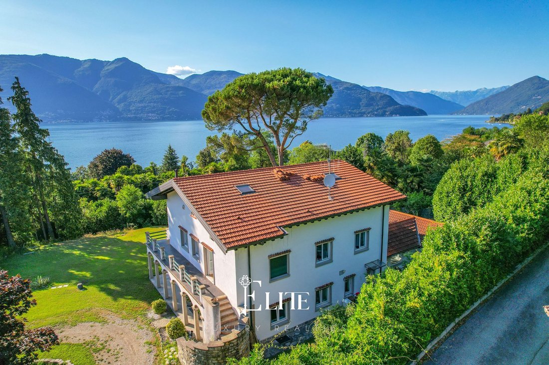 Villa in Bedero, Lombardy, Italy 2 - 16091143