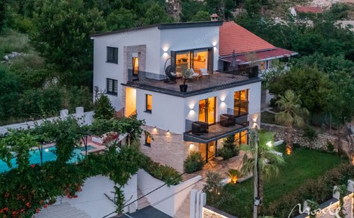 Villa in Markovići, Montenegro 1