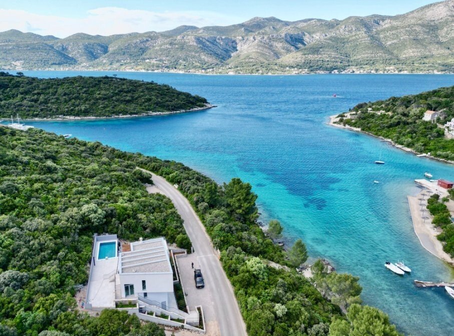 Villa in Gradski kotar Stari grad, Korcula, Dubrovnik-Neretva County 2 - 16094437