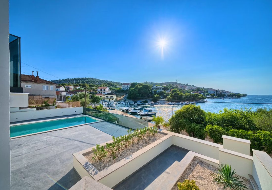 Villa in Rogoznica, Sibenik-Knin County, Croatia 2 - 16094370