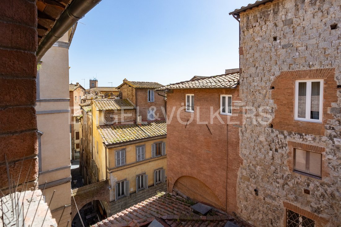 Apartment in Historic Center, Siena, Tuscany 5 - 16094301