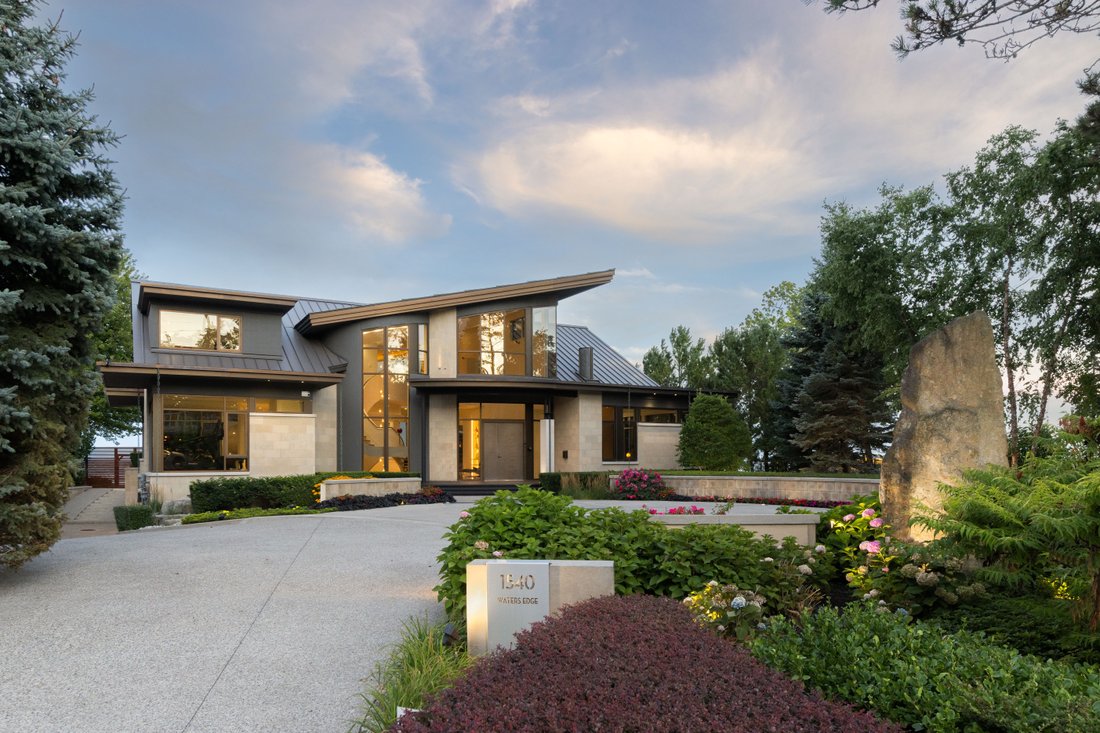 House in Mississauga, Ontario, Canada 1 - 16095315