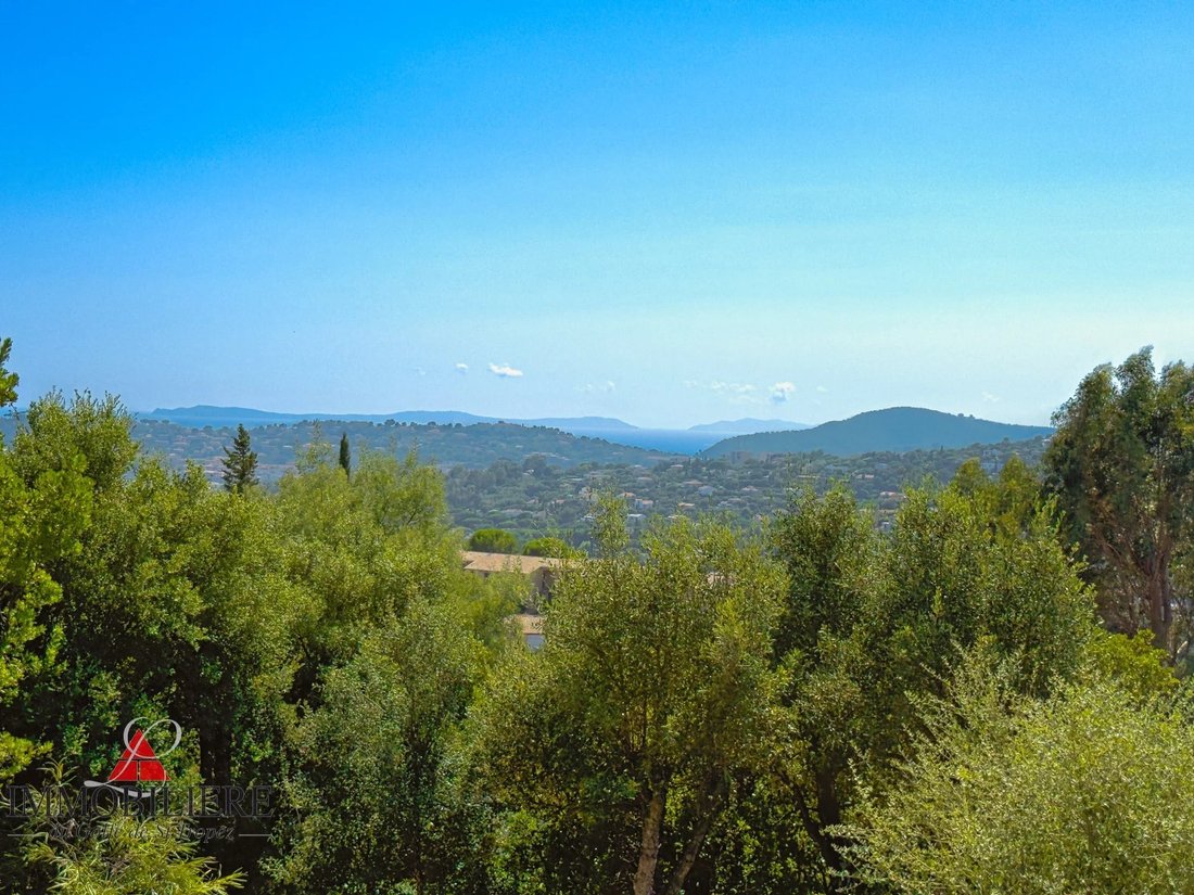 Villa in Nord, Cavalaire-sur-Mer, France 4 - 15595439