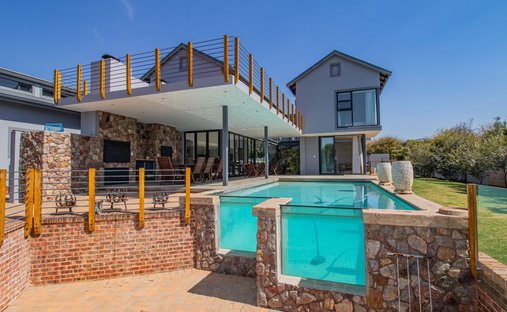 House in Hartbeespoort, North West, South Africa 1